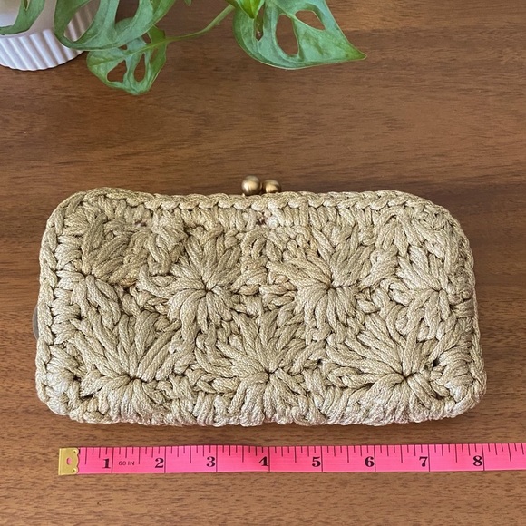 ♦️SOLD♦️ Stella McCartney Minaudière Wheat Gold Tan Crochet Kiss-Lock Clutch - Picture 15 of 17